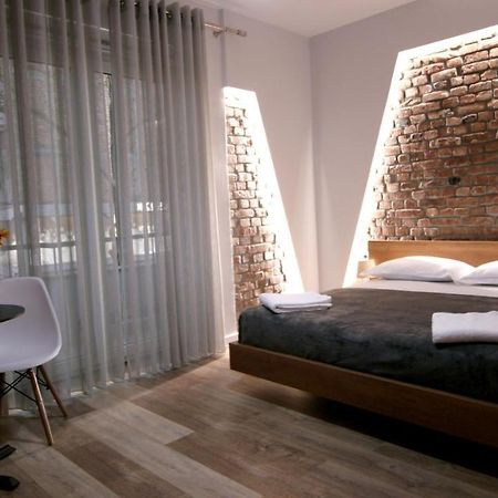 Koni'S Studio Apartments Tirana Eksteriør billede