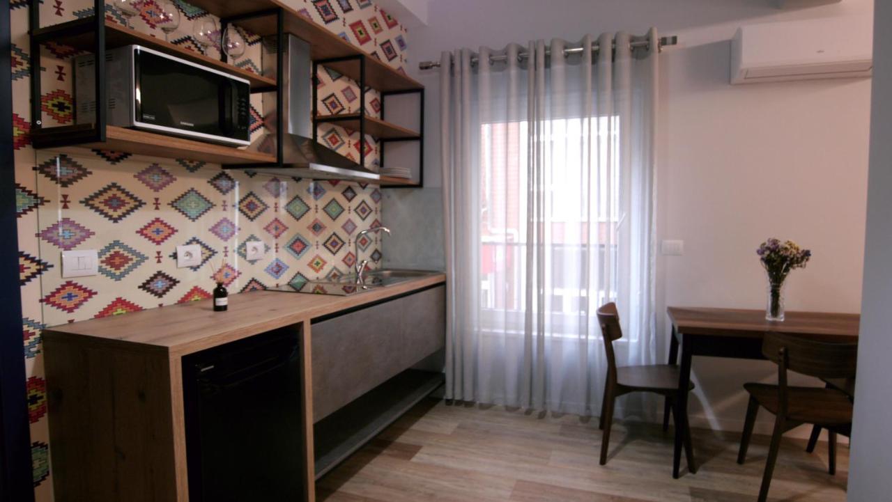 Koni'S Studio Apartments Tirana Eksteriør billede
