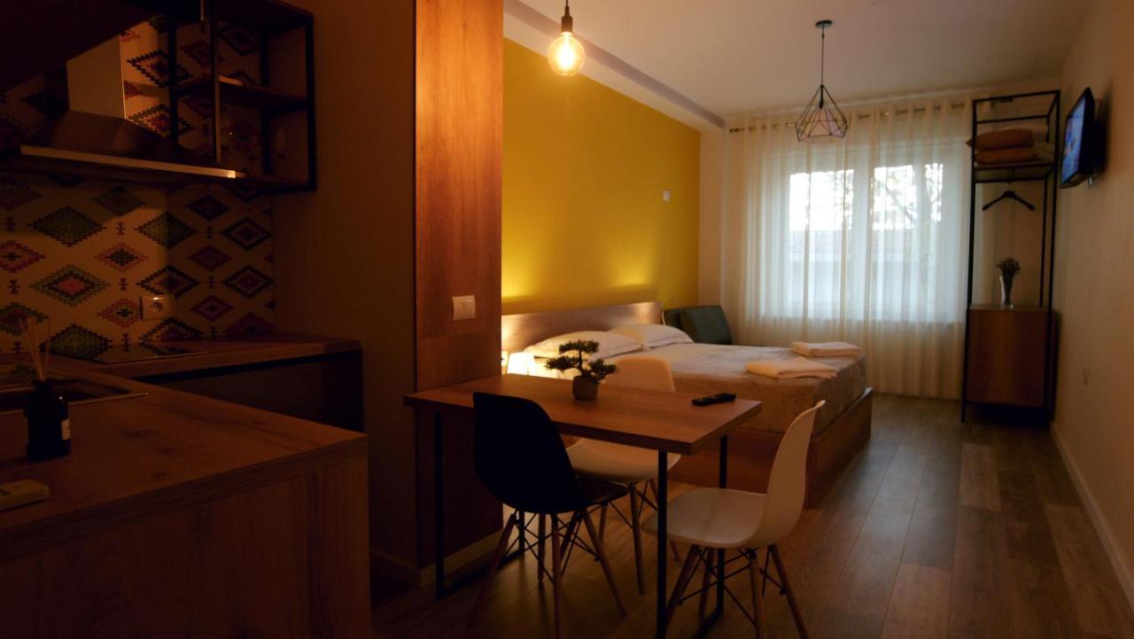 Koni'S Studio Apartments Tirana Eksteriør billede