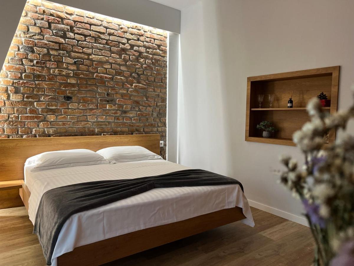 Koni'S Studio Apartments Tirana Eksteriør billede